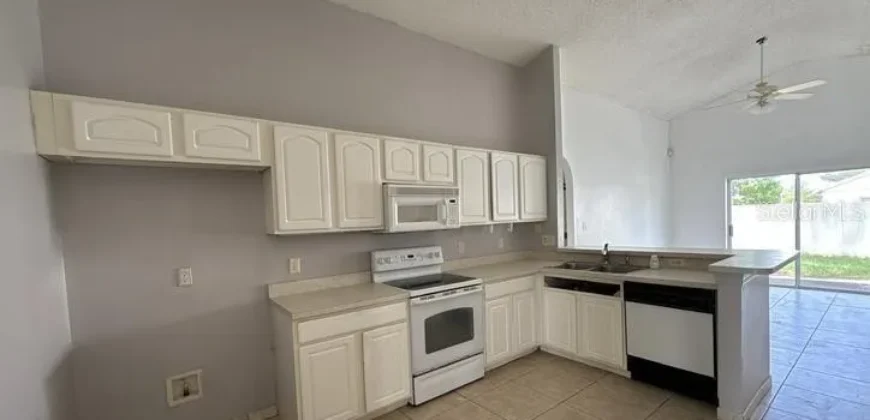 8853 Lambert Ln, Orlando, FL 32825