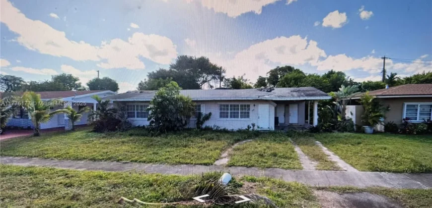 1140 NE 201st Ter, Miami, FL 33179